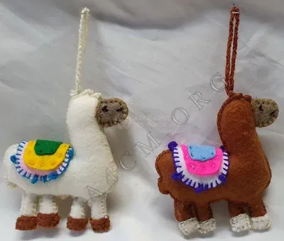 Lama Andina en Tissu Suspendu — Thumbnail 1