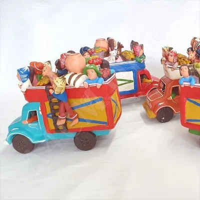 Grand Camion Travailleurs Péruviens en Céramique — Thumbnail 1