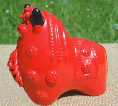 Taureau Décoration Rouge en Céramique — Vorschaubild 5