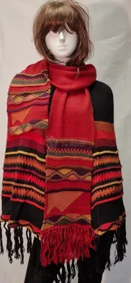 Écharpe-Bonnet Delphina en alpaga — Rouge — Miniature 2